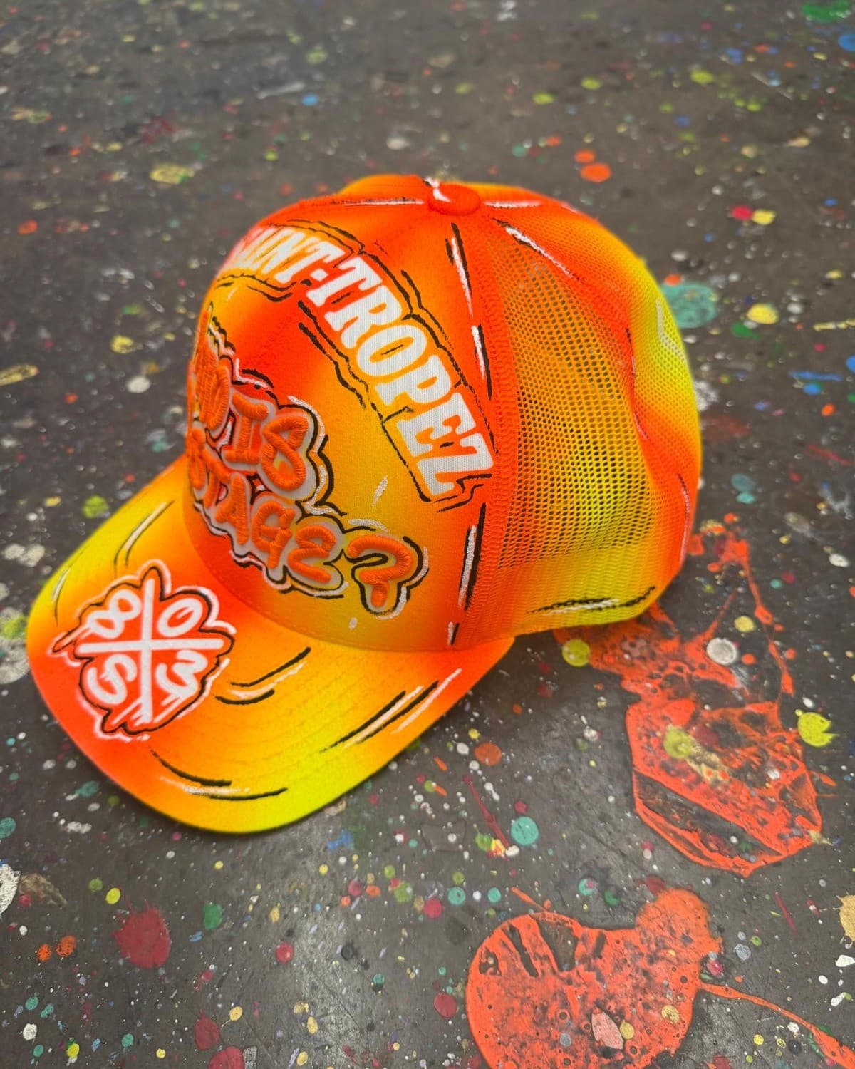 Casquette custom Who is On Stage ? Saint-Tropez 2