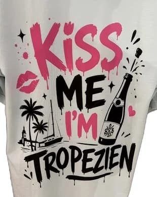T-shirt custom handmade kiss Me  3